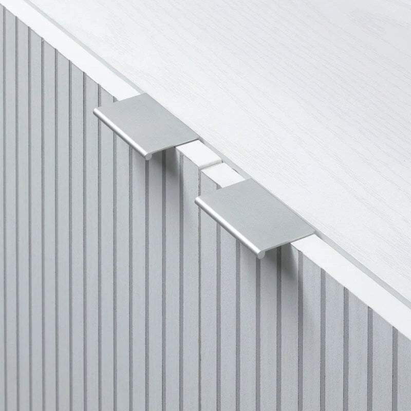 Armoire blanche à 2 portes