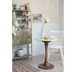 Meuble en métal très vieilli avec étagères à lattes